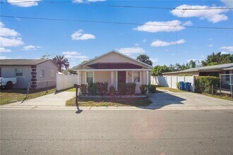 1205 Ave F in Haines City, FL - Building Photo - Building Photo