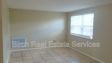 3911 Grayton Dr in New Port Richey, FL - Building Photo - Building Photo