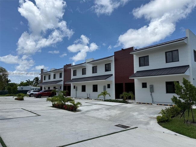 property at 936 NW 10th St