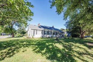 6302 N Washington Blvd in Indianapolis, IN - Building Photo