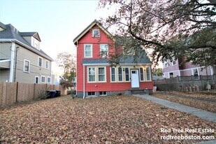 18 Holton St, Unit 1 in Boston, MA - Building Photo