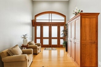 15541 Bradshaw Rd in Mount Vernon, WA - Building Photo - Building Photo