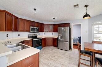 6675 Princeton Park Ct in Lithonia, GA - Building Photo - Building Photo