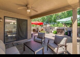 1250 W Seascape Dr in Gilbert, AZ - Building Photo - Building Photo