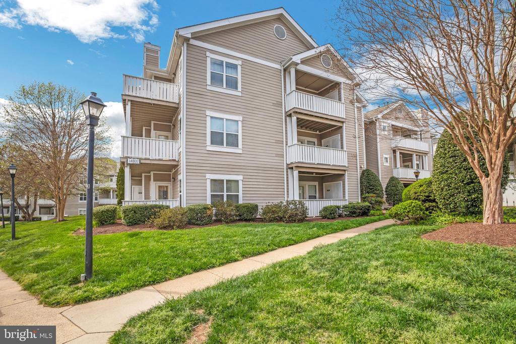 14302 Rosy Ln in Centreville, VA - Building Photo