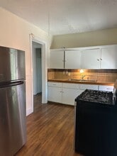 188 W 2nd St in Oswego, NY - Building Photo - Building Photo