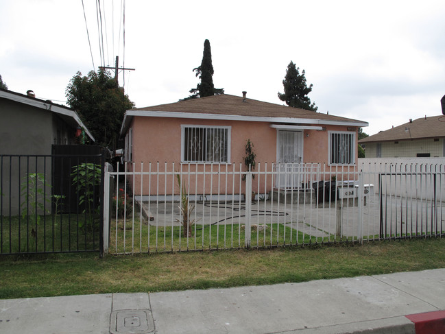 11040-11042 A,B,C Dodson St in El Monte, CA - Building Photo - Building Photo