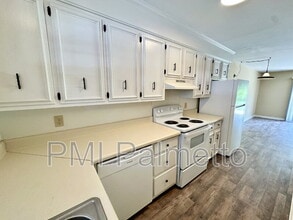 718 Augusta St in West Columbia, SC - Building Photo - Building Photo