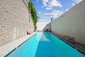 435 W. Regent St in Inglewood, CA - Building Photo - Building Photo