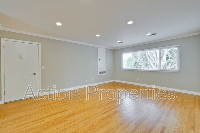 property at 661 Channing Ave