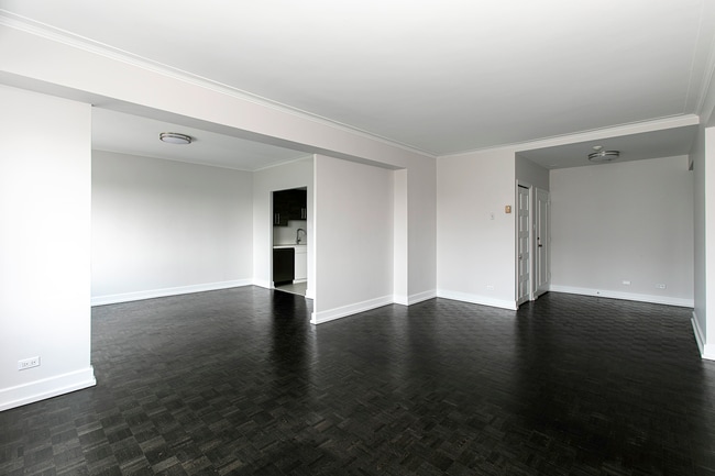 The St Georges in Montréal, QC - Building Photo - Building Photo