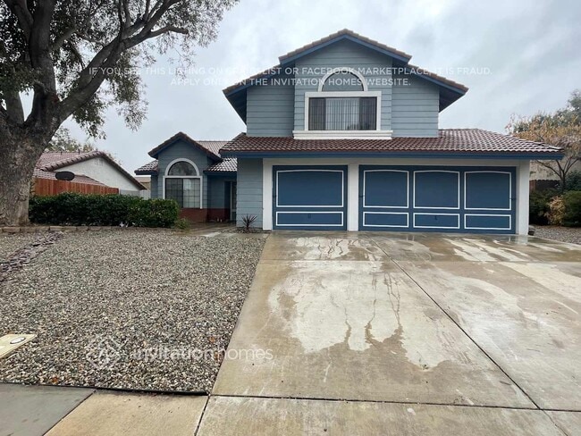property at 4640 Vitrina Ln