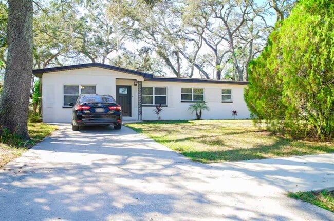 property at 10420 N 22nd St