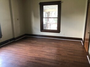 312 W Main St, Unit 1 in Grove City, PA - Building Photo - Building Photo