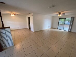 141 Landmark St in Deltona, FL - Building Photo - Building Photo