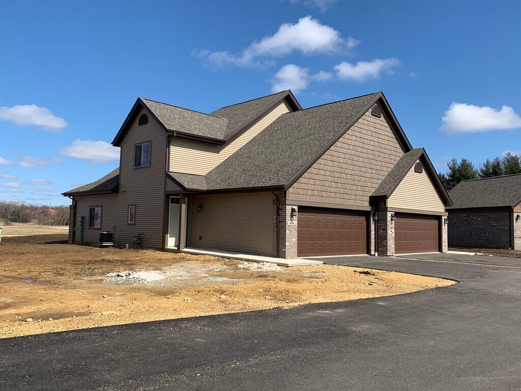 Terra Creek Apartments in Rockford, IL