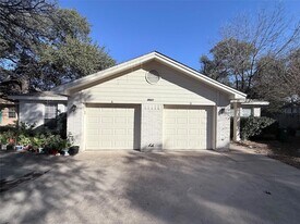 8621 Talyne Chaise Cir, Unit B in Austin, TX - Building Photo