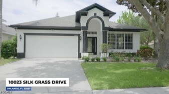 10023 Silk Grass Dr in Orlando, FL - Building Photo