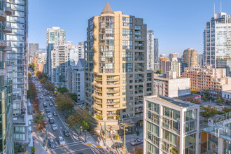 Century Tower in Vancouver, BC - Building Photo - Building Photo