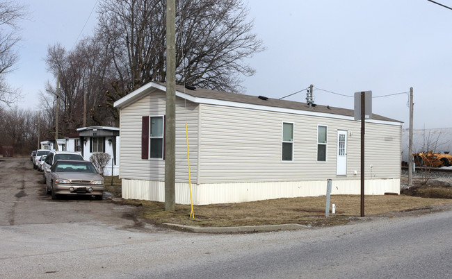 Clermont Mobile Home Park in Indianapolis, IN - Building Photo - Building Photo