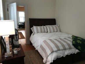 12 Summer St, Unit 1 in Boston, MA - Building Photo - Building Photo