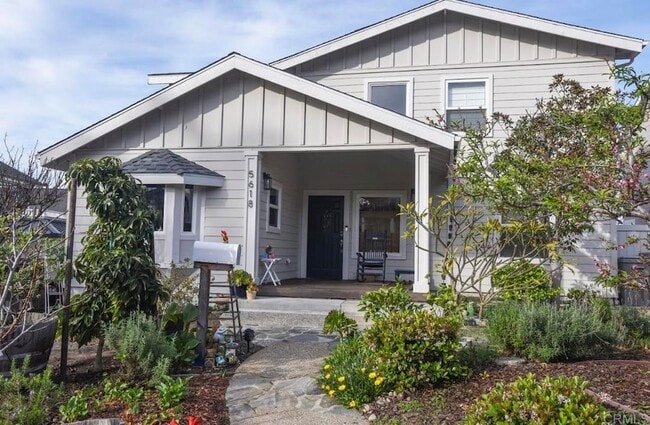 property at 5618 Bellevue Ave