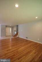 2391 Cedar Ln in Vienna, VA - Building Photo - Building Photo