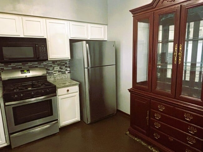 2528 Bordeaux Ln in Naperville, IL - Building Photo - Building Photo