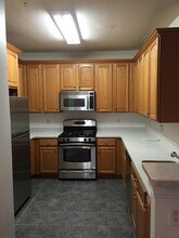 2431 Coopers Branch Ct in Herndon, VA - Building Photo - Building Photo