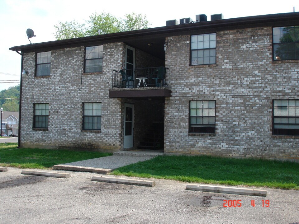 4238 Haney Way in Louisville, KY - Building Photo