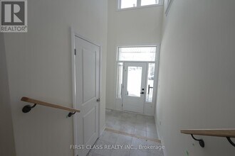 10 George Bales Ln in Richmond Hill, ON - Building Photo - Building Photo