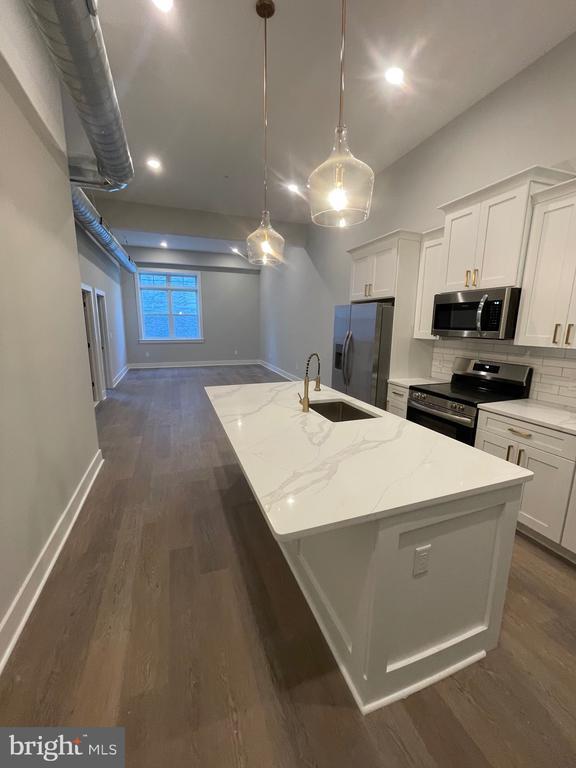 6110 Ridge Ave in Philadelphia, PA - Building Photo - Building Photo