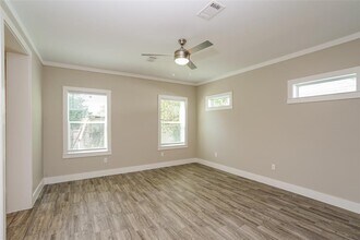 1913 Ferguson Way in Houston, TX - Building Photo - Building Photo