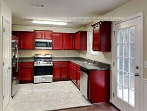 114 Hidden Creek Dr in Canton, GA - Building Photo - Building Photo