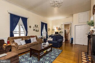 350 Green Ln in Philadelphia, PA - Building Photo - Building Photo