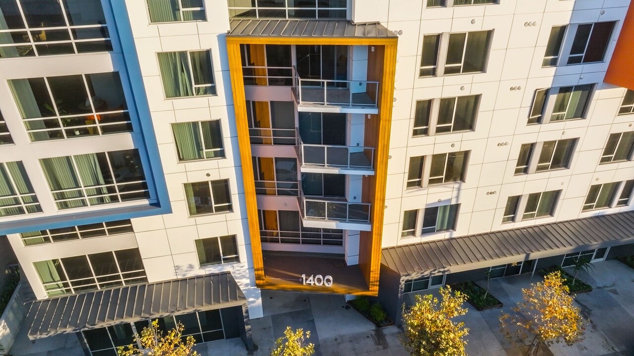 1400 FIG Apartments in Los Angeles, CA - Foto de edificio