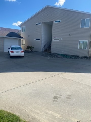 712 Oakmont Rd in Billings, MT - Foto de edificio - Building Photo