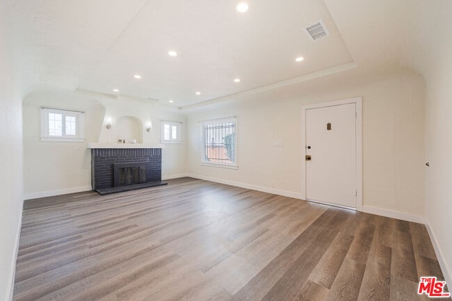 1628 W 80th St in Los Angeles, CA - Building Photo - Building Photo