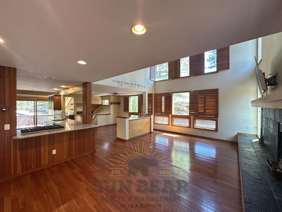828 Ellen Ct in Incline Village, NV - Building Photo