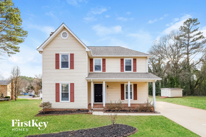 1411 Abbey Pl Dr in Belmont, NC - Building Photo