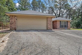 264 Peaceful Valley Trail in Holly Lake Ranch, TX - Building Photo - Building Photo