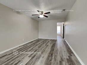 1005 Richard Dr in Garland, TX - Building Photo - Building Photo