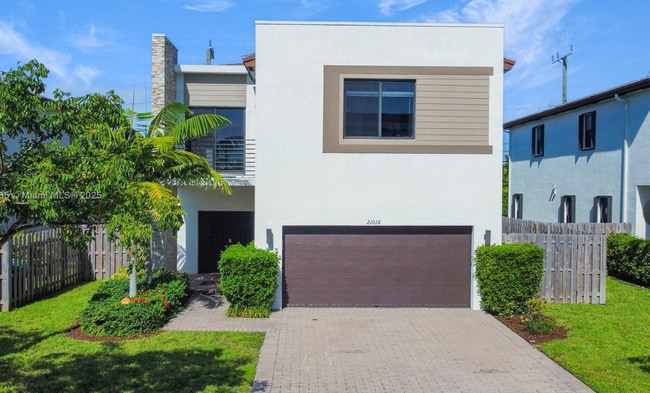 21016 NE 2nd Ct in Miami, FL - Building Photo - Building Photo