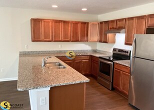 8760 Kaye Ln in Jacksonville, FL - Building Photo - Building Photo