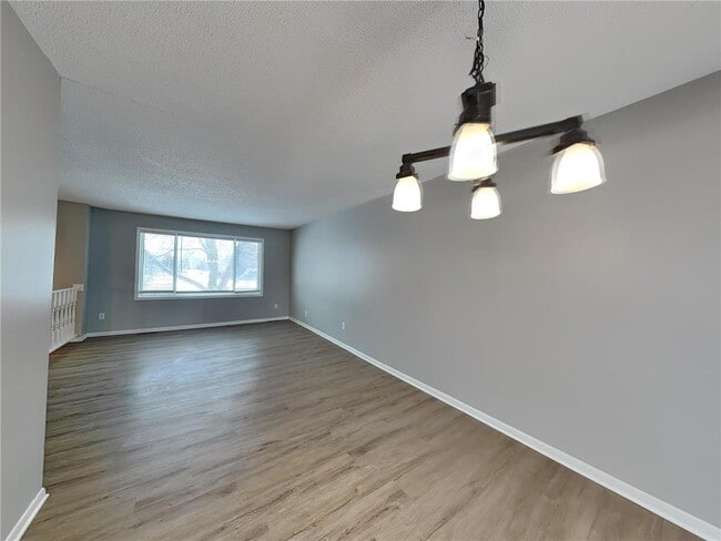 8301 Thomas Ave N in Minneapolis, MN - Building Photo - Building Photo