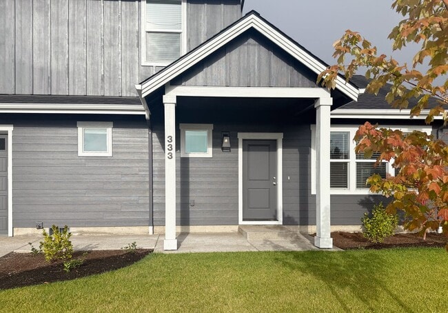 property at 333-337 SE Fir Villa Rd