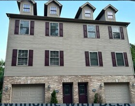 304 Georgetown Rd in Canonsburg, PA - Foto de edificio - Building Photo