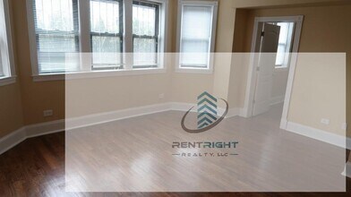 2836 N Francisco Ave, Unit 2836 - G in Chicago, IL - Building Photo - Building Photo