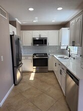 4427 Tuna Dr in Tampa, FL - Building Photo - Building Photo