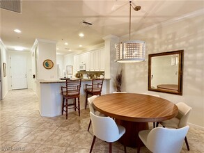 4884 Hampshire Ct in Naples, FL - Building Photo - Building Photo